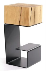 Designerski stolik pomocniczy z giętego metalu egon