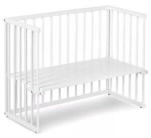 Białe łóżeczko dostawne na kółkach piccolo due 90×45